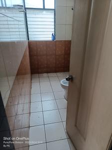 Bathroom Image of 1550 Sq.ft 3 BHK Apartment / Flat for rent in Nanded Pune for Rs. 30000