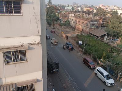 Balcony Image of 1400 Sq.ft 3 BHK Apartment / Flat for rent in Metro Apartment, Tangra Kolkata for Rs. 31000