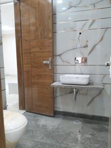 Common Bathroom Image of 1500 Sq.ft 3 BHK Builder Floor for sale in Mukherjee Nagar New Delhi for Rs. 23000000