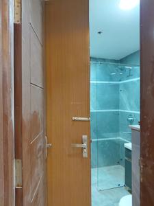 Common Bathroom Image of 1620 Sq.ft 4 BHK Apartment / Flat for sale in Sultanpur New Delhi for Rs. 13000000