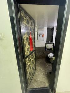 Bathroom Image of 800 Sq.ft 2 BHK Apartment / Flat for rent in Kopar Khairane Navi Mumbai for Rs. 50000