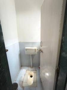 Bathroom Image of 550 Sq.ft 1 BHK Apartment / Flat for rent in R R Saraswati Crystal, Dhayari Pune for Rs. 7000