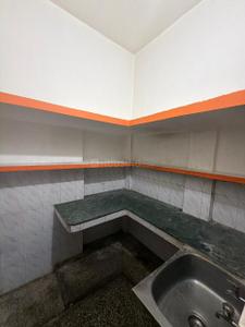 Kitchen Image of 450 Sq.ft 2 BHK Builder Floor for rent in Vikas Nagar Lucknow for Rs. 8000