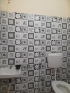 Image of 1500 Sq.ft 2 BHK Builder Floor for rent in Patel Nagar, Gurgaon for Rs. 38000