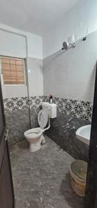 Bathroom Image of 650 Sq.ft 1 BHK Apartment / Flat for rent in Ghorpadi Pune for Rs. 15000