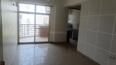 Living Room Image of 1050 Sq.ft 2 BHK Apartment / Flat for rent in Ajnara Gen X, Crossings Republik Ghaziabad for Rs. 24000