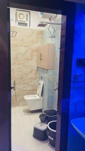 Bathroom Image of 1600 Sq.ft 2 BHK Independent House for rent in Williams Town Deoghar for Rs. 30000