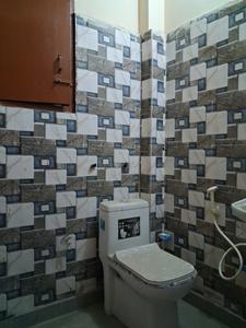 Common Bathroom Image of 850 Sq.ft 2 BHK Apartment / Flat for sale in Sector 49 Noida for Rs. 2900000