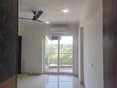 Bedroom Image of 1900 Sq.ft 3 BHK Apartment / Flat for rent in Pareena Express Heights, Sector 99 Gurgaon for Rs. 38000