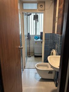 Bathroom Image of 550 Sq.ft 1 BHK Apartment / Flat for sale in Lodha Amara, Kolshet Thane for Rs. 7399999