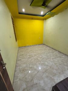 Bedroom Image of 1800 Sq.ft 5 BHK Independent House for rent in Paharia Varanasi for Rs. 25000