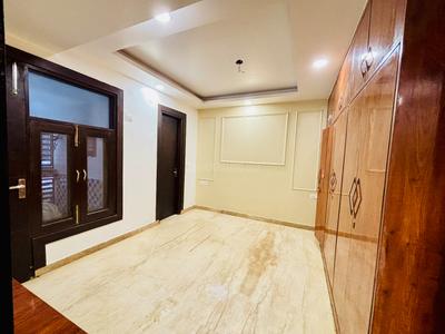 Bedroom Image of 1820 Sq.ft 3 BHK Builder Floor for rent in Shahdara New Delhi for Rs. 40000