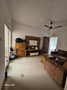 Living Room Image of 600 Sq.ft 2 BHK Apartment / Flat for rent in Shyamal Heights, Ankhol Vadodara for Rs. 22000