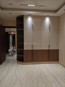 Bedroom Image of 1440 Sq.ft 3 BHK Builder Floor for sale in Chittaranjan Park New Delhi for Rs. 45000000