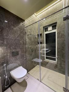 Image of 1800 Sq.ft 4 BHK Apartment / Flat for sale in Bandra West, Mumbai for Rs. 125000000