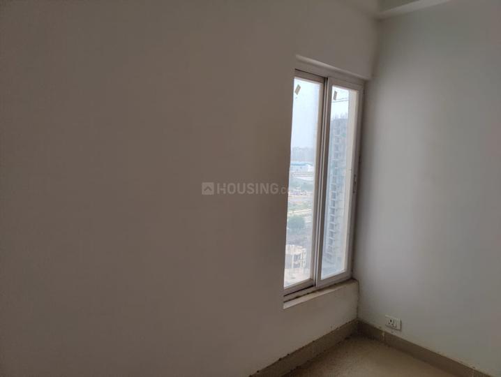 1000 Sqft 2 BHK Flat for sale in Ajnara Le Garden Noida Extension