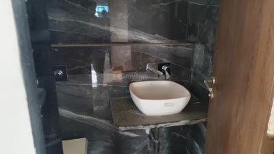 Prarthana La Alteza  Bathroom One 3