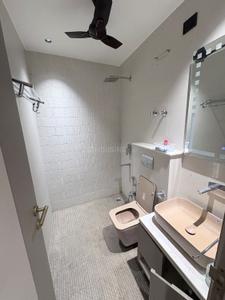 Bathroom Image of 2800 Sq.ft 4 BHK Builder Floor for rent in Gagan Vihar New Delhi for Rs. 100000