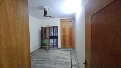 Bedroom Image of 1800 Sq.ft 3 BHK Apartment / Flat for rent in DDA Flats Sarita Vihar, Sarita Vihar New Delhi for Rs. 52500