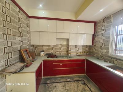 Kitchen Image of 2000 Sq.ft 3 BHK Builder Floor for rent in Sector 122 Noida for Rs. 35000