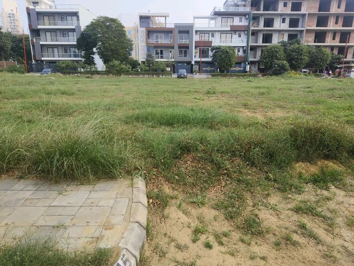 Vatika Sovereign Next Main Image 1