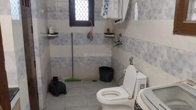 Image of 1750 Sq.ft 3 BHK Apartment / Flat for rent in MEA Sahkari Awas Samiti, Sector 62, Noida for Rs. 40000