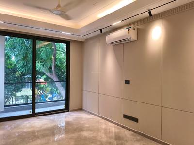 Living Room Image of 1650 Sq.ft 3 BHK Builder Floor for sale in Green Wood Luxury Floors, Sector 45 Gurgaon for Rs. 28400000