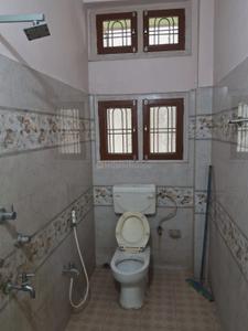 Bathroom Image of 1100 Sq.ft 2 BHK Apartment / Flat for rent in Panigaon Nagaon for Rs. 14000