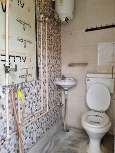 Common Bathroom Two Image of 150 Sq.ft 1 RK Builder Floor for rent in Bindapur New Delhi for Rs. 9500