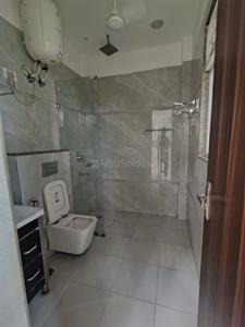 Bathroom Image of 3240 Sq.ft 4 BHK Builder Floor for rent in Sector 50 Gurgaon for Rs. 85000