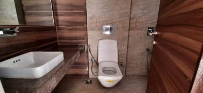 Bathroom Image of 2020 Sq.ft 3.5 BHK Apartment / Flat for sale in Nahar Burberry and Bryony, Powai Mumbai for Rs. 65000000