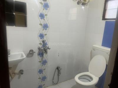 Bathroom Image of 1200 Sq.ft 2 BHK Apartment / Flat for rent in Madnapur Hyderabad for Rs. 35000
