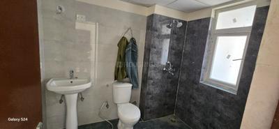 Bathroom Image of 1350 Sq.ft 3 BHK Apartment / Flat for sale in Amrapali Heartbeat City IV, Sector 107 Noida for Rs. 14700000