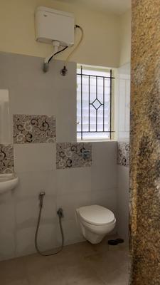Bathroom Image of 800 Sq.ft 1 BHK Independent House for rent in Hulimavu Bengaluru for Rs. 15000