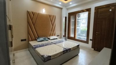 Bedroom Image of 2700 Sq.ft 4 BHK Builder Floor for sale in Vaishali Ghaziabad for Rs. 29200000