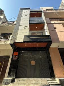 Image of 600 Sq.ft 4.5 BHK Independent House for sale in Dwarka Mor, New Delhi for Rs. 11000000