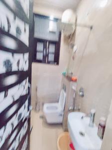Bathroom Image of 800 Sq.ft 2 BHK Builder Floor for rent in Sector 7 Rohini New Delhi for Rs. 35000