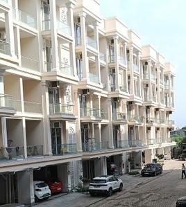 Balcony Image of 1200 Sq.ft 3 BHK Builder Floor for sale in Sector 92 Gurgaon for Rs. 13000000