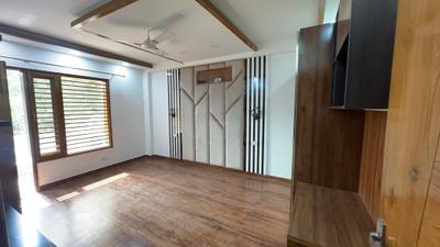 Bedroom Image of 2700 Sq.ft 4 BHK Builder Floor for sale in Ashoka Enclave Faridabad for Rs. 28000000