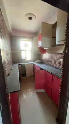 Kitchen Image of 1400 Sq.ft 3.5 BHK Builder Floor for rent in Sector 47 Noida for Rs. 26000