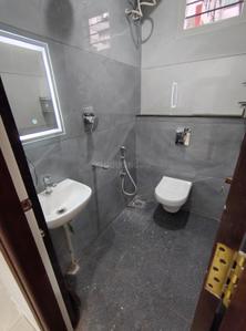 Bathroom Image of 780 Sq.ft 2 BHK Independent House for rent in Vijayanagar Bengaluru for Rs. 29000