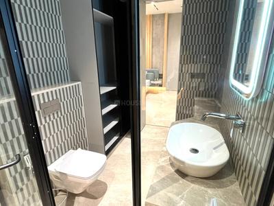 Bathroom Image of 2260 Sq.ft 4 BHK Apartment / Flat for sale in Shannon Sierra, Satellite Ahmedabad for Rs. 35100000
