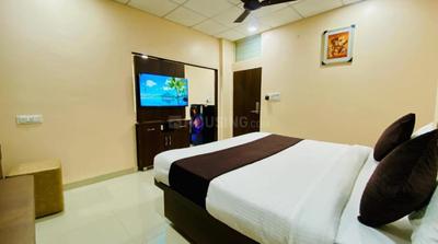 Bedroom Image of PG FOR WORKING PROFESSIONAL in DLF Phase 5, Gurgaon