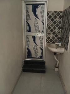 Bathroom Image of 1200 Sq.ft 2 BHK Independent House for rent in Patahin Muzaffarpur for Rs. 8000