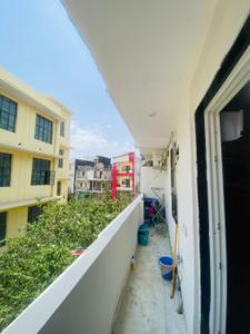 Balcony Image of 800 Sq.ft 2 BHK Builder Floor for sale in Vishnu Garden New Delhi for Rs. 8500000
