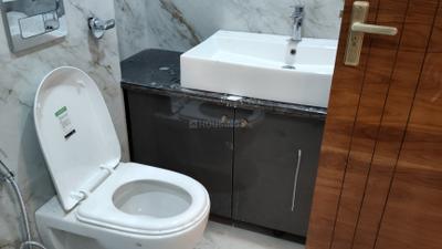 Image of 1800 Sq.ft 4 BHK Apartment / Flat for sale in Vasant Kunj, New Delhi for Rs. 17700000