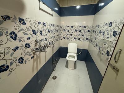 Bathroom Image of 4200 Sq.ft 8 BHK Independent House for sale in Susuwahi Varanasi for Rs. 30000000