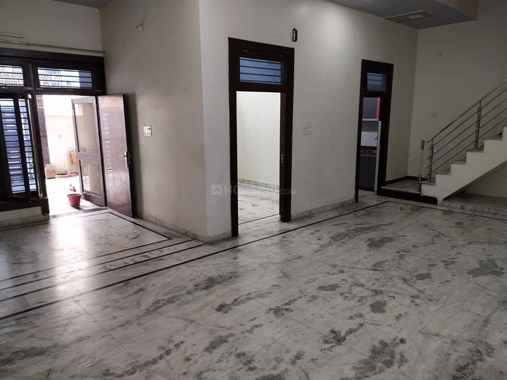 2 BHK Independent Floor for rent in Maharishi Puram Colony, Agra 1550