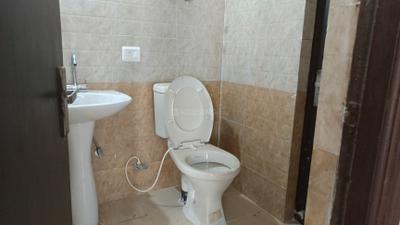 Image of 1730 Sq.ft 3.5 BHK Apartment / Flat for rent in Gardenia Glory, Sector 46, Noida for Rs. 45000