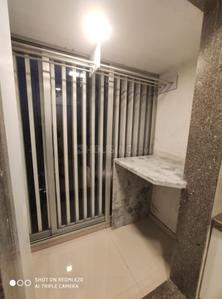 Balcony Image of 905 Sq.ft 2 BHK Apartment / Flat for sale in Khar West Mumbai for Rs. 40000000